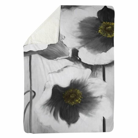 BEGIN HOME DECOR 60 x 80 in. Black & White Flowers-Sherpa Fleece Blanket 5545-6080-FL120